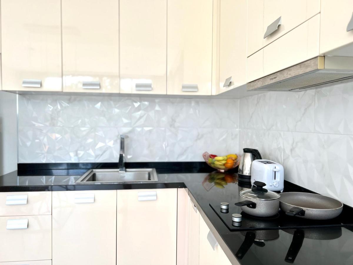 Icon Park Phuket Condo Exterior foto